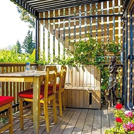 Tiny House Hotel