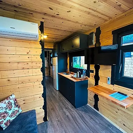 Tiny House Hotel